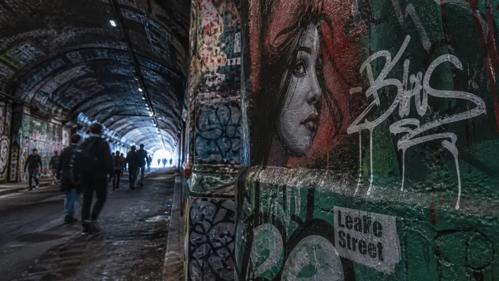 Leake Street Graffiti Tunnel, 300 mètres de street art gratuit près de Waterloo
